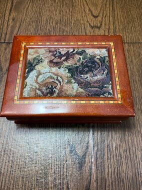 Wooden Jewelry Box With Tapestry Lid San Francisco Music Box Company Vintage‎